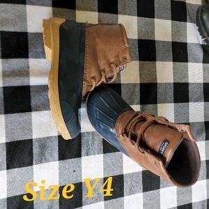 Youth Size 4 Sperry Duck Boot